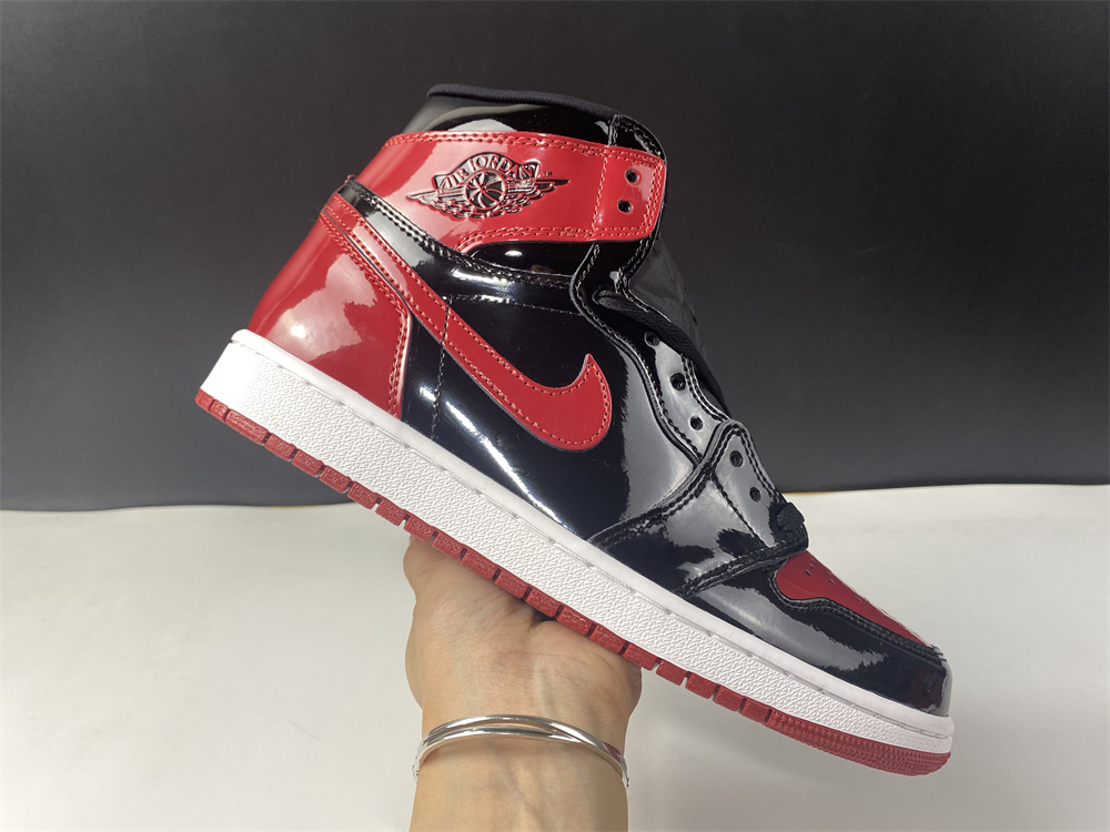 Air Jordan 1 High OG Bred Patent 555088-063