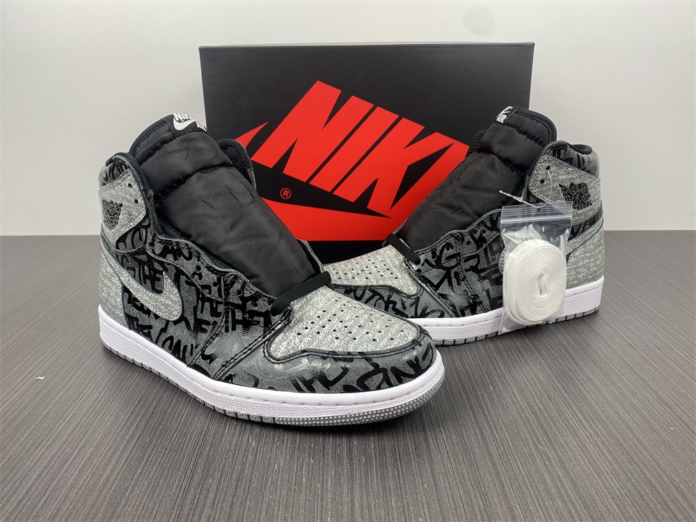 AJ1 Air Jordan 1 High OG Rebellionaire 555088-036