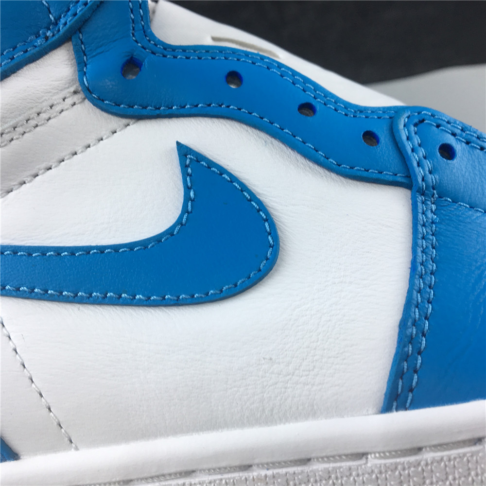 Air Jordan 1 Retro High OG ??UNC?? 555088-117