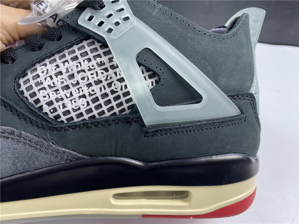 OFF-WHITE x Air Jordan 4 Bred