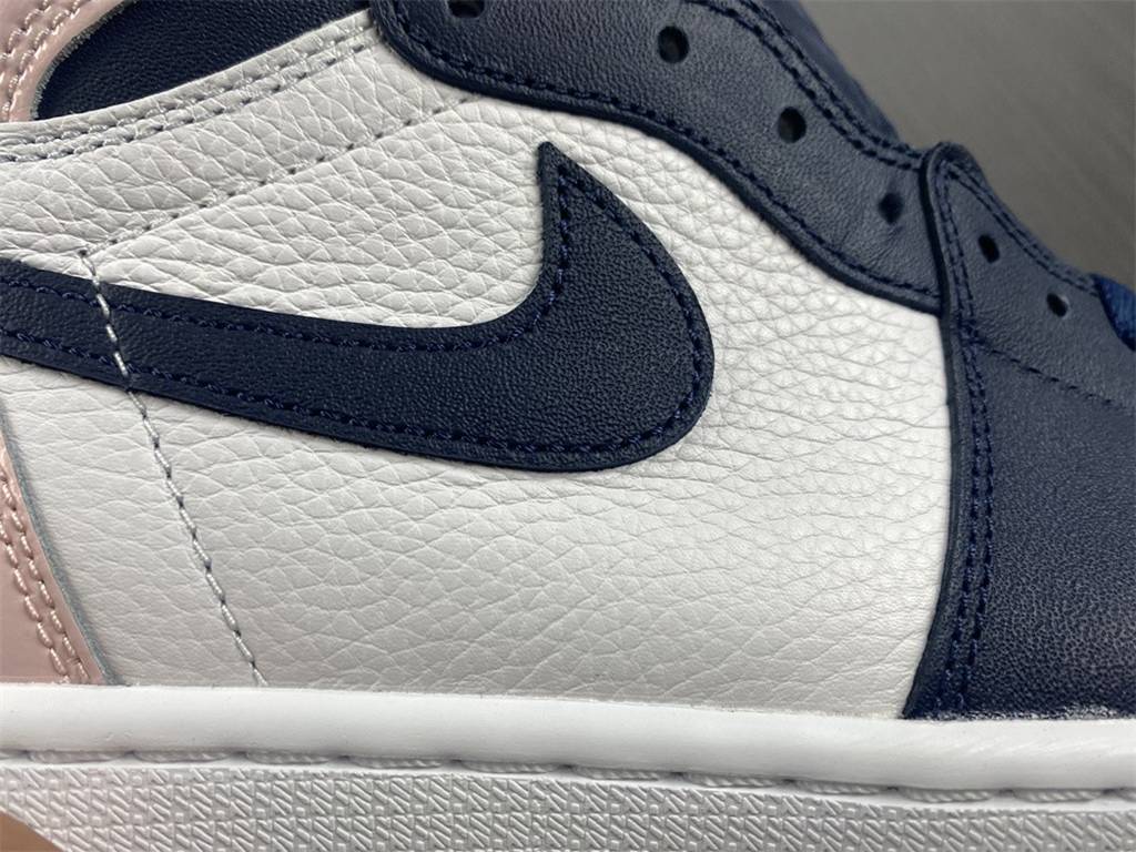 Air Jordan 1 High OG Atmosphere DD9335-641