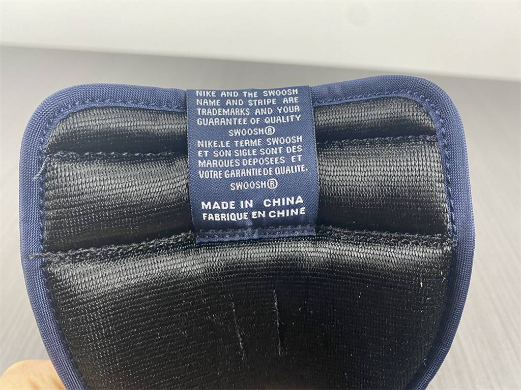 Air Jordan 1 High OG Atmosphere DD9335-641