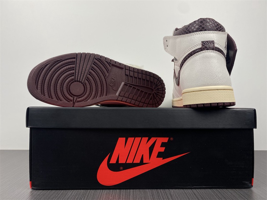 A Ma Maniere x Air Jordan 1 High OG DO7097-100