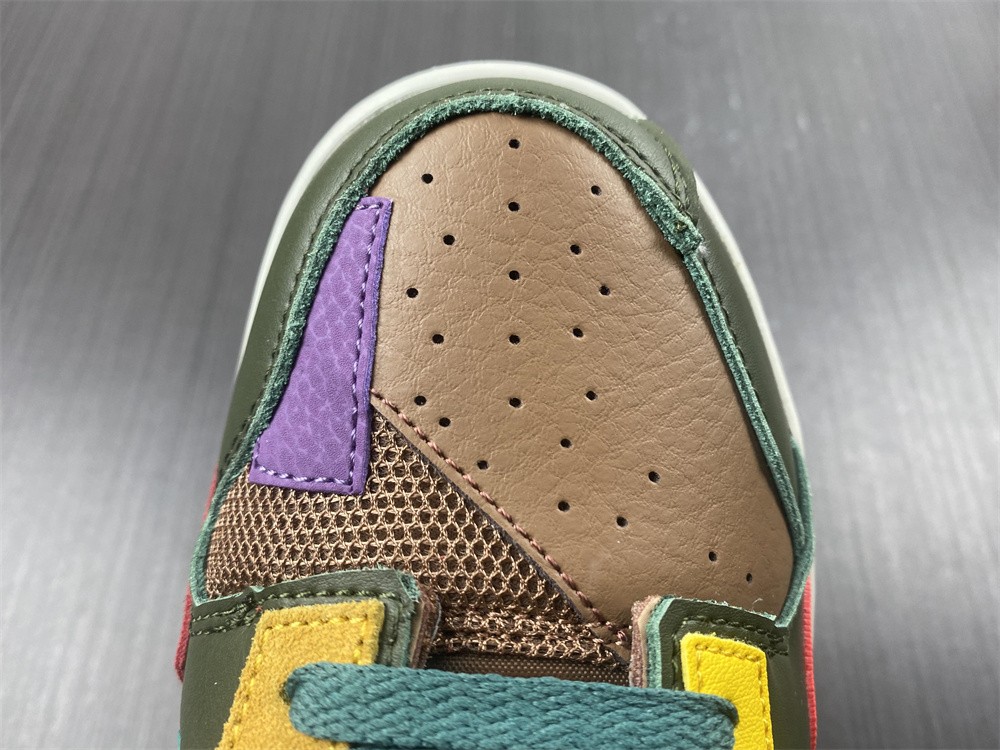 Dunk Low Scrap DB0500-200