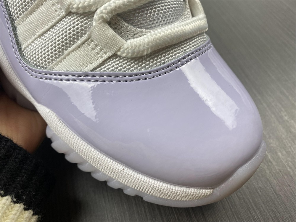 Air Jordan 11 Low WMNS PURE VIOLET AH 7860-101