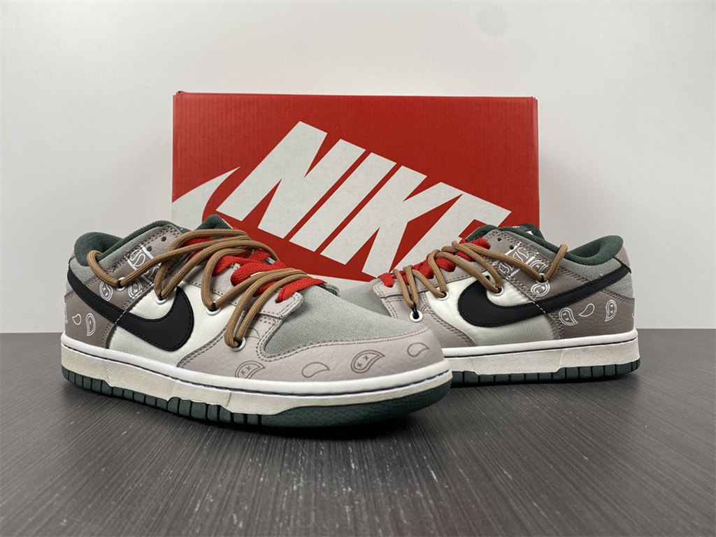 Nike Dunk Low RETRO DH0957-100