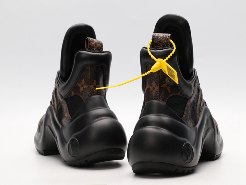 L*V Archlight Sneaker Black With L*V