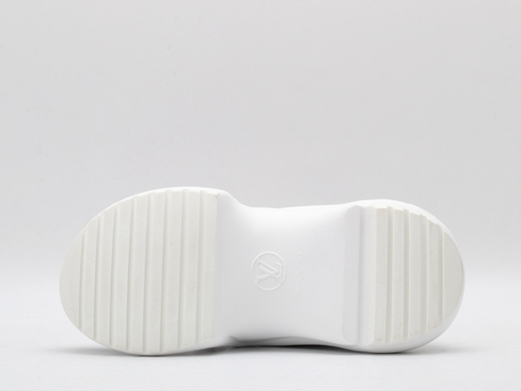 L*V Archlight Sneaker Blue Pink