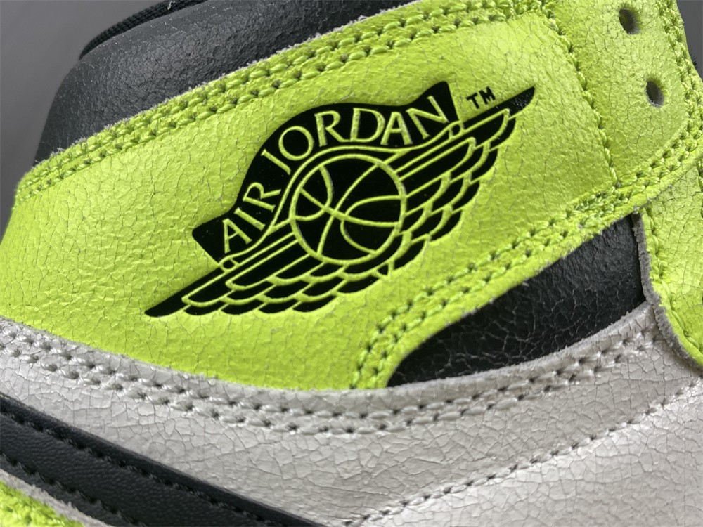Air Jordan 1 Retro High OG 555088-702
