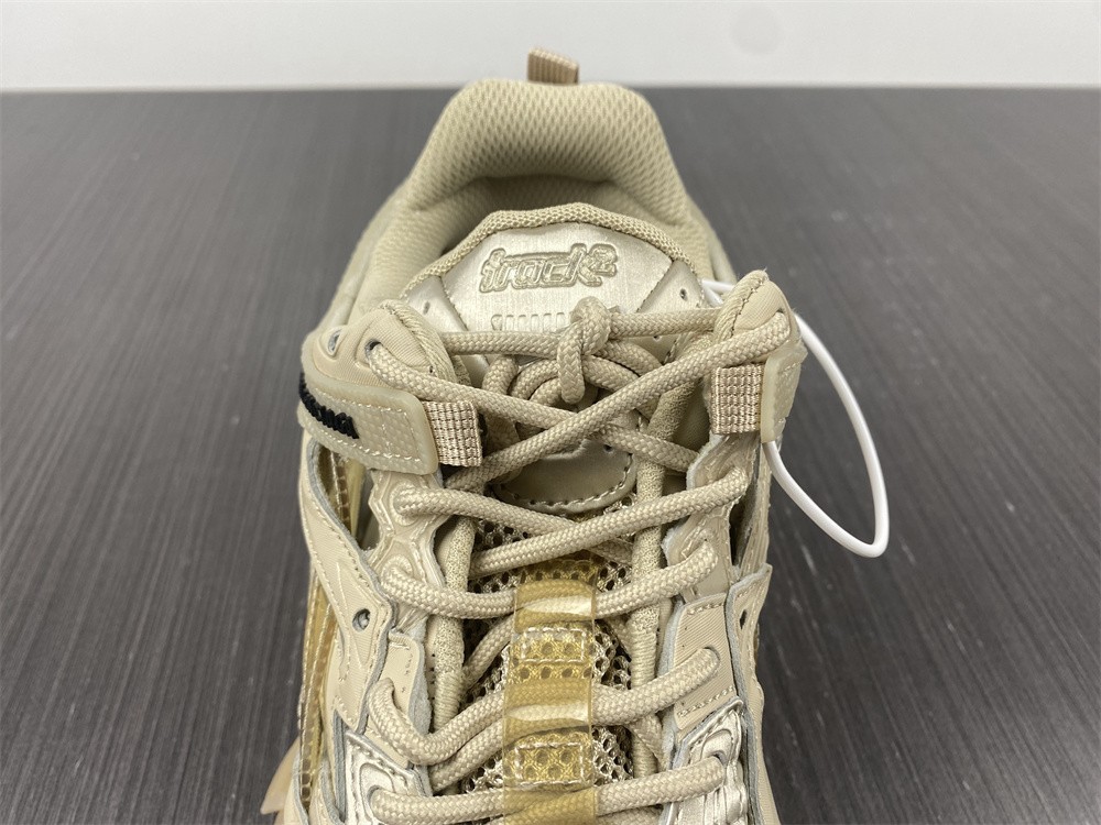 4.0 BLG Track TRAINER