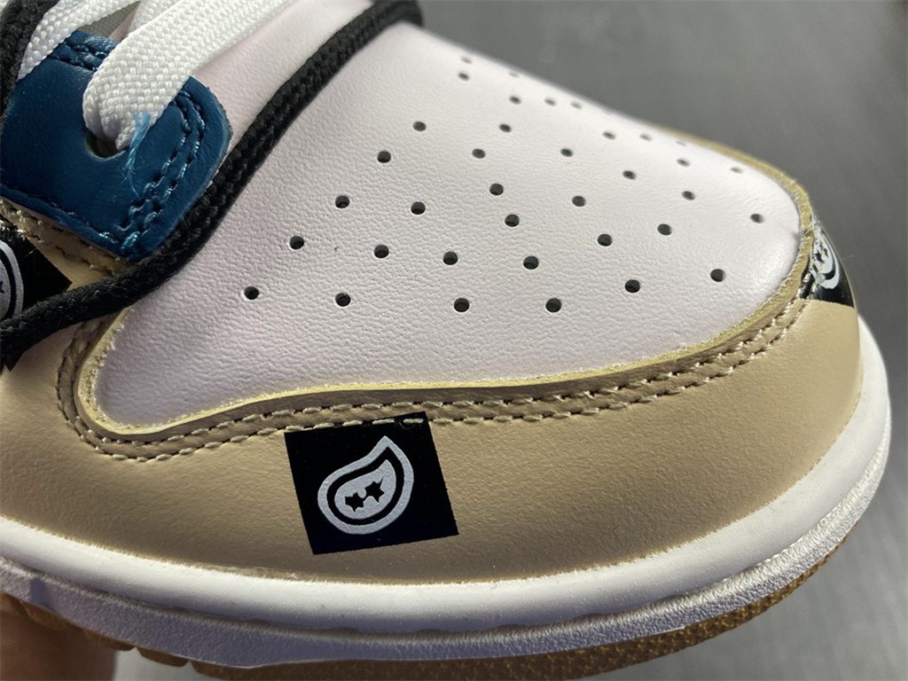 Nike Dunk Low DH0952-100