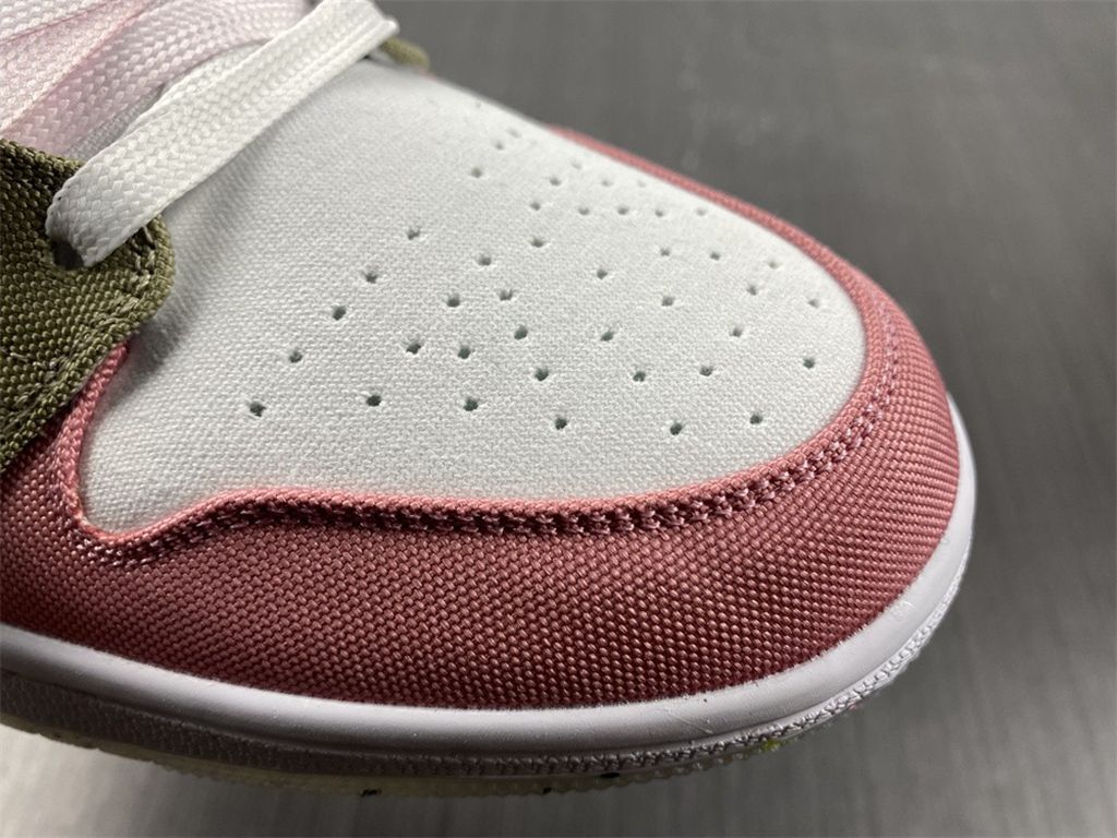 AIR JORDAN 1 MID SE (GS)  DJ0338-100