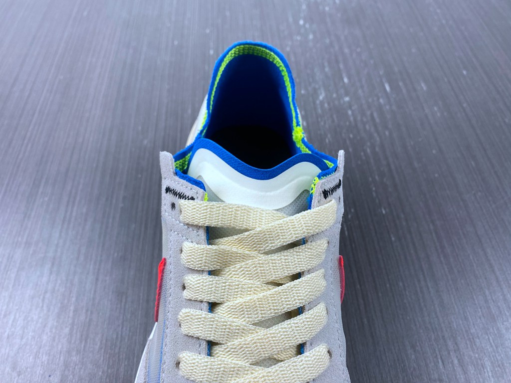 NIKE Waffle One  DA7995-101