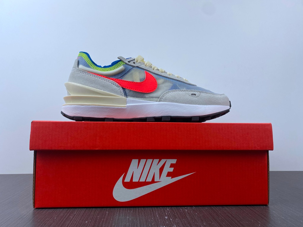 NIKE Waffle One  DA7995-101