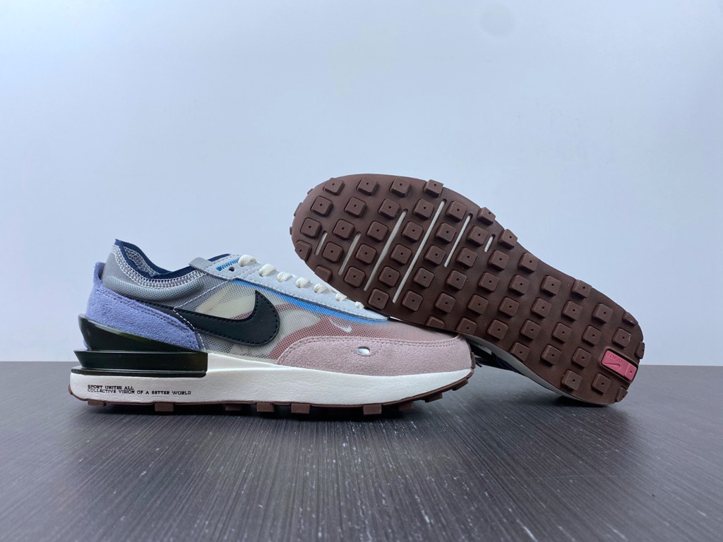 NIKE Waffle One  DM5446-701