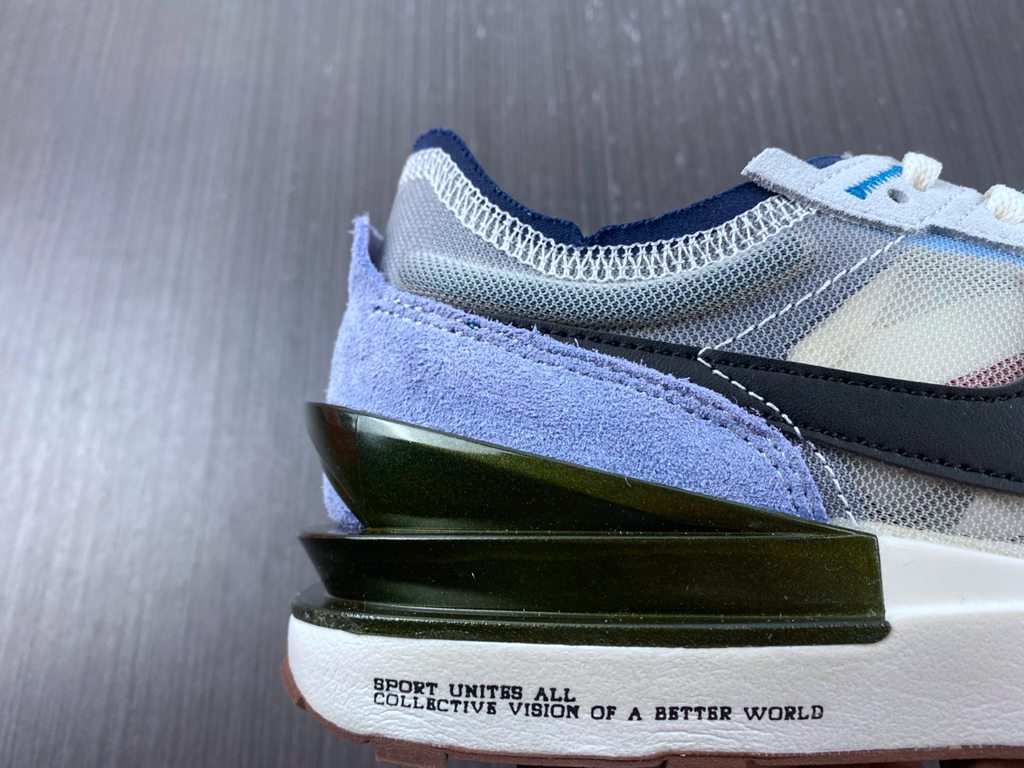 NIKE Waffle One  DM5446-701