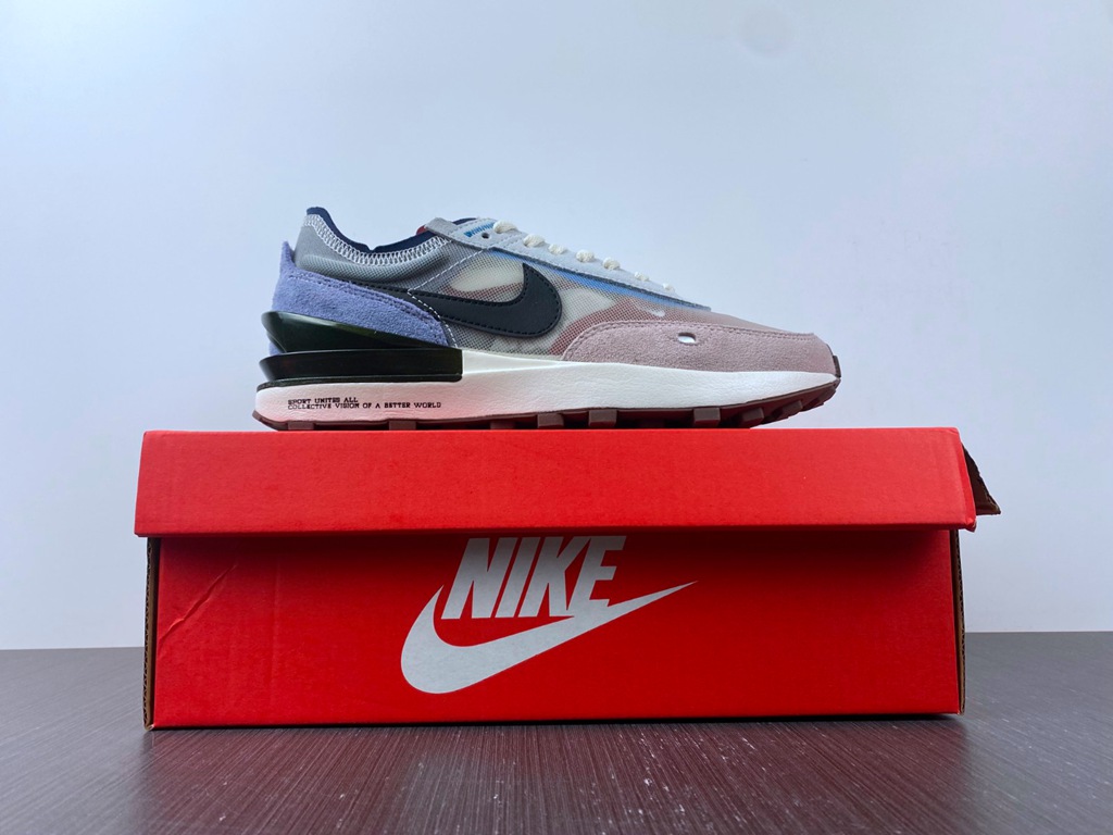 NIKE Waffle One  DM5446-701