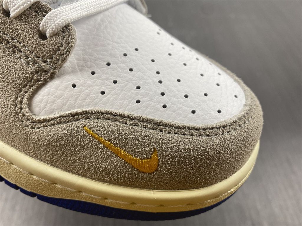 SB Dunk Low DX6037-781