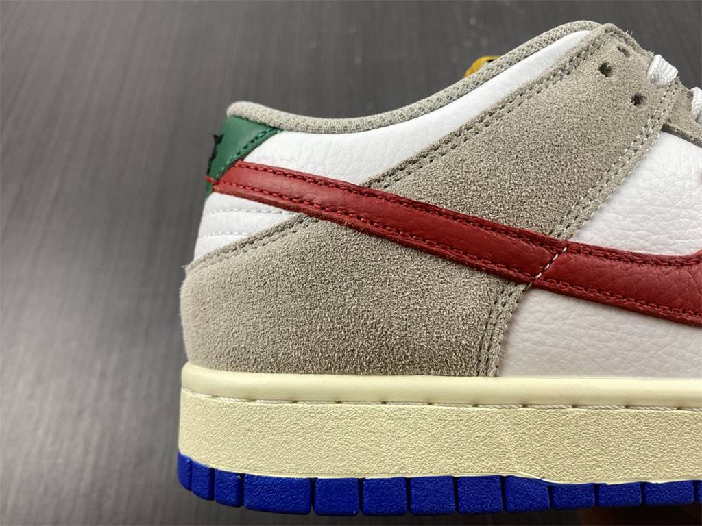 SB Dunk Low DX6037-781