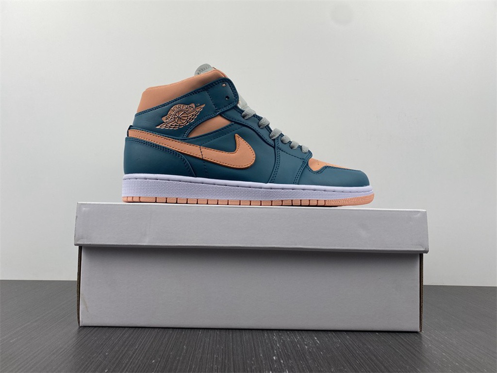 Air Jordan 1 Mid BQ6472-308