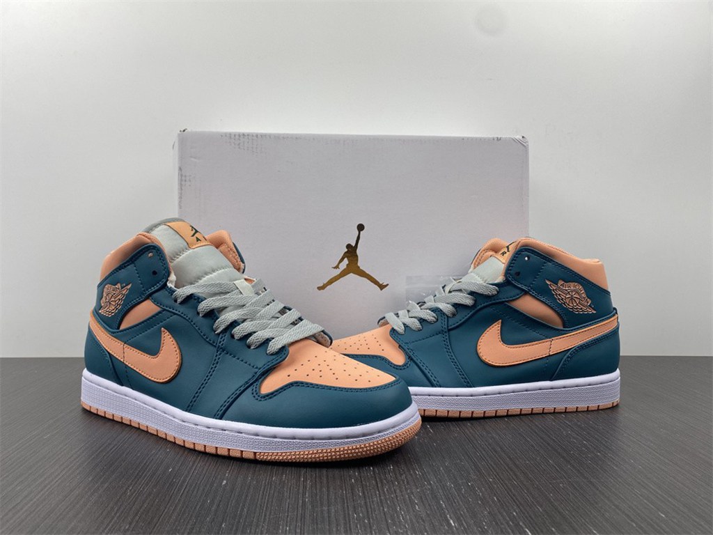 Air Jordan 1 Mid BQ6472-308