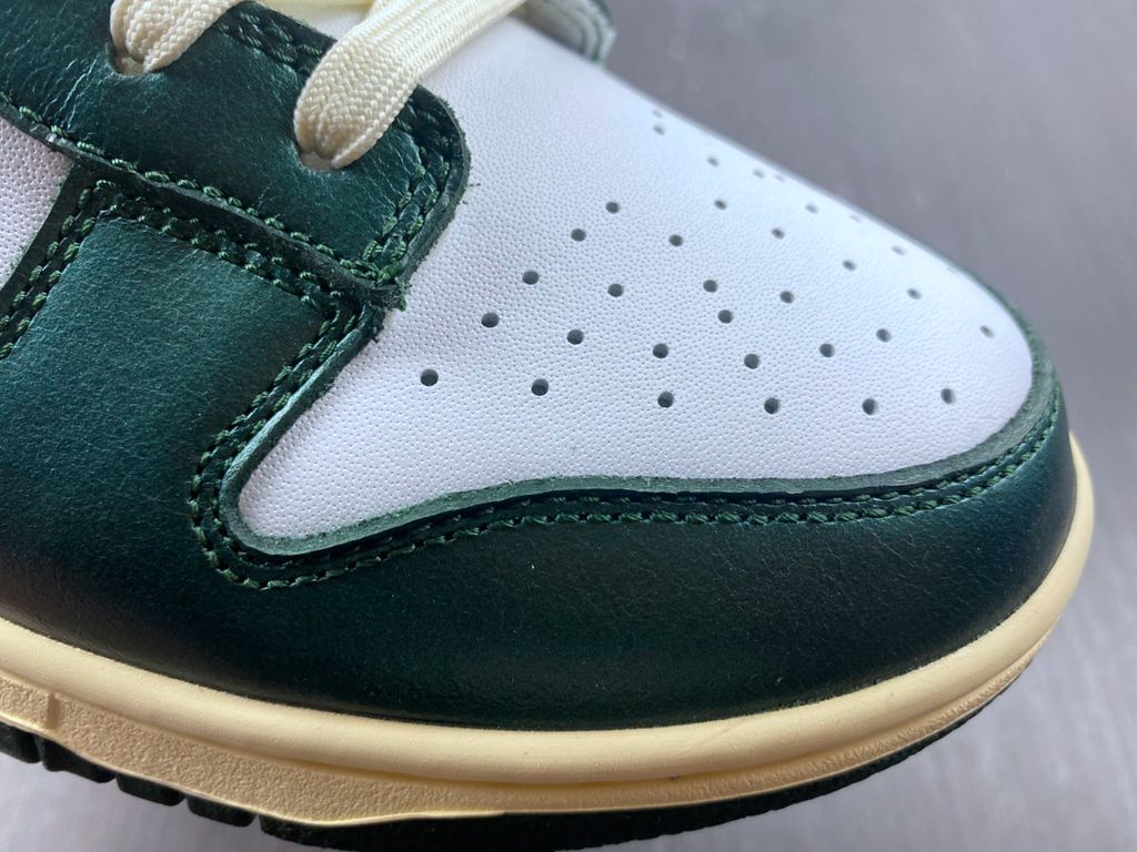 Nike Dunk Low Vintage Green DQ8580-100