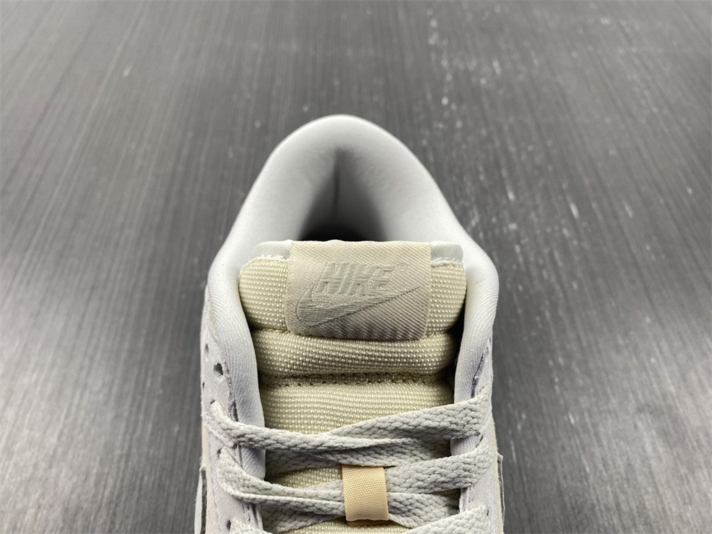 Dunk Low Retro DD8338-001