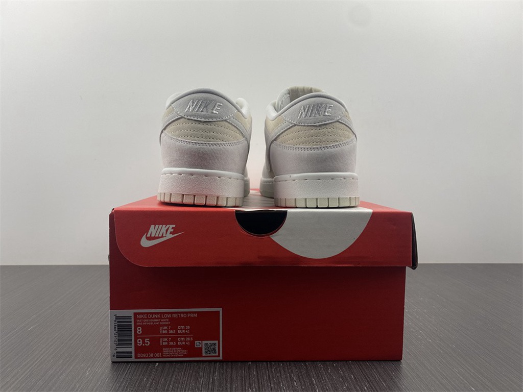 Dunk Low Retro DD8338-001