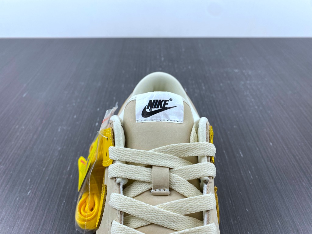 Nike Dunk Low Banana DR5487-100