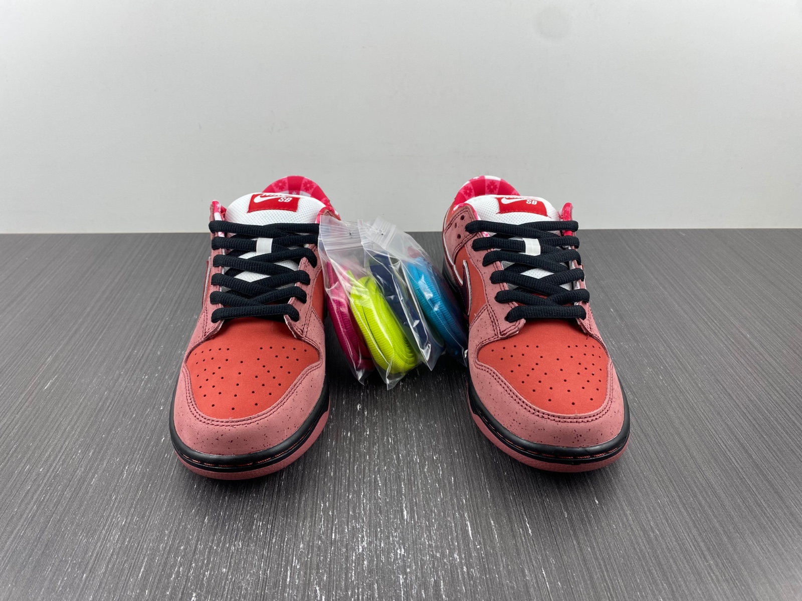 Nike SB Dunk Low Red Lobster 313170-661