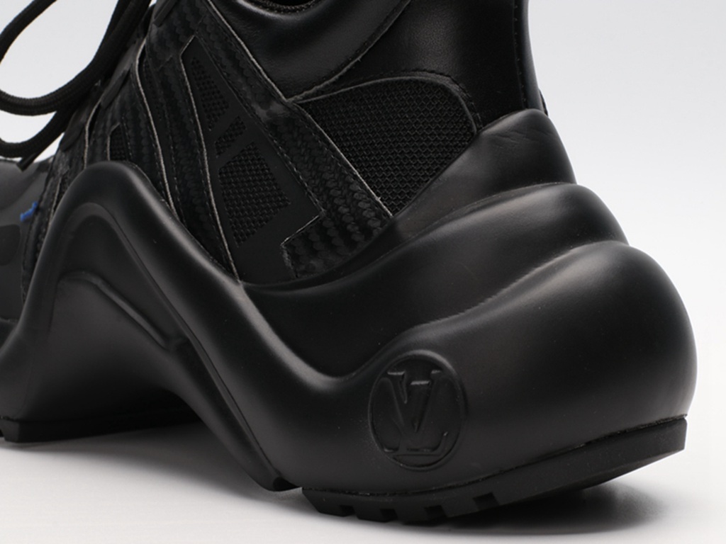 L*V Archlight Sneaker Black