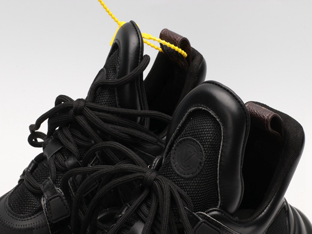 L*V Archlight Sneaker Black