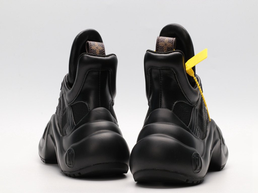 L*V Archlight Sneaker Black