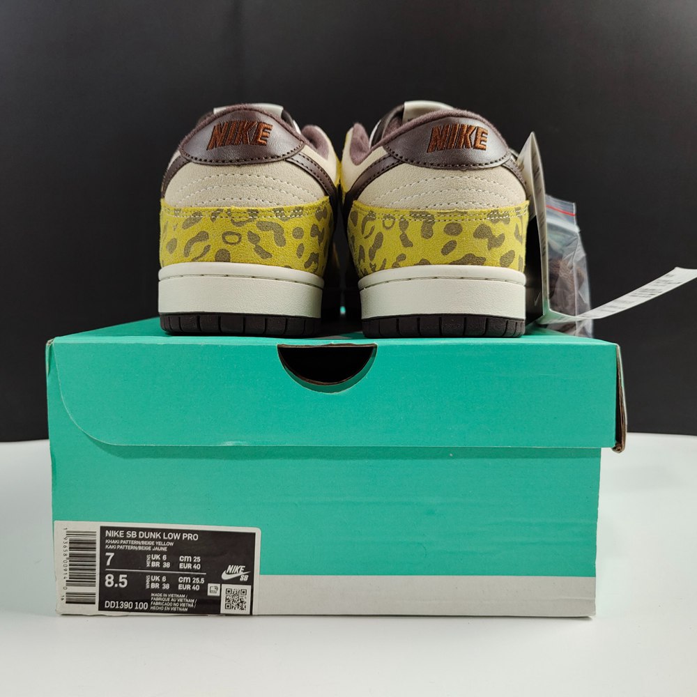 Nike Dunk Low PRM Medium Curry DD1390-100