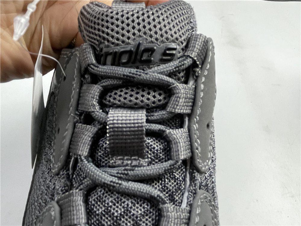 Designer Sneakers BLG Wmns Triple S Trainer Grey