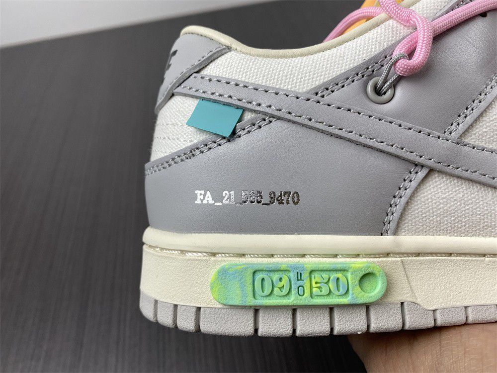 Off-White x Dunk Low Lot 9 of 50 1602-109