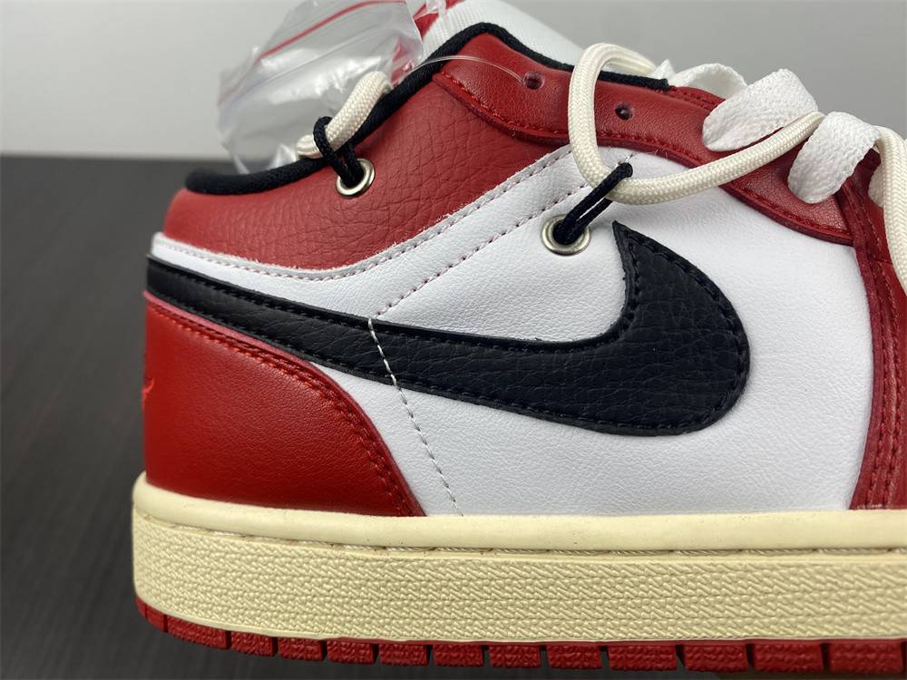 AIR JORDAN 1 LOW 553558-118