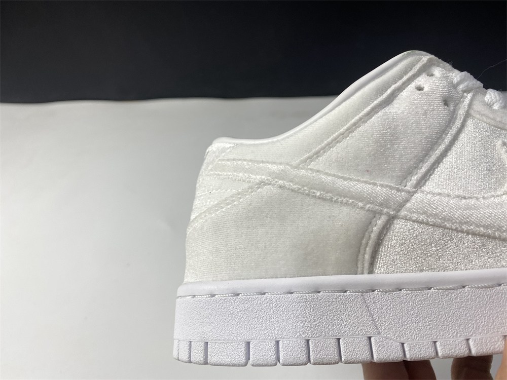 DUNK DSM x Nike Dunk Low DH2686-100