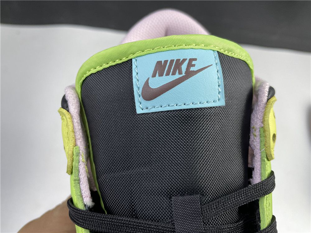 Nike Dunk Low SE Free 99 DH0952-001