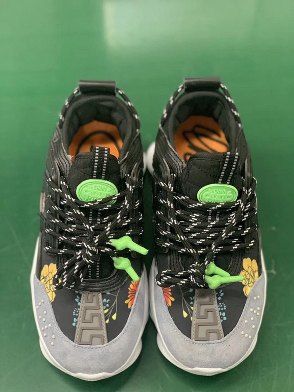V*ERSACE CHAIN REACTION SNEAKERS BLACK&WHITE&GREEN