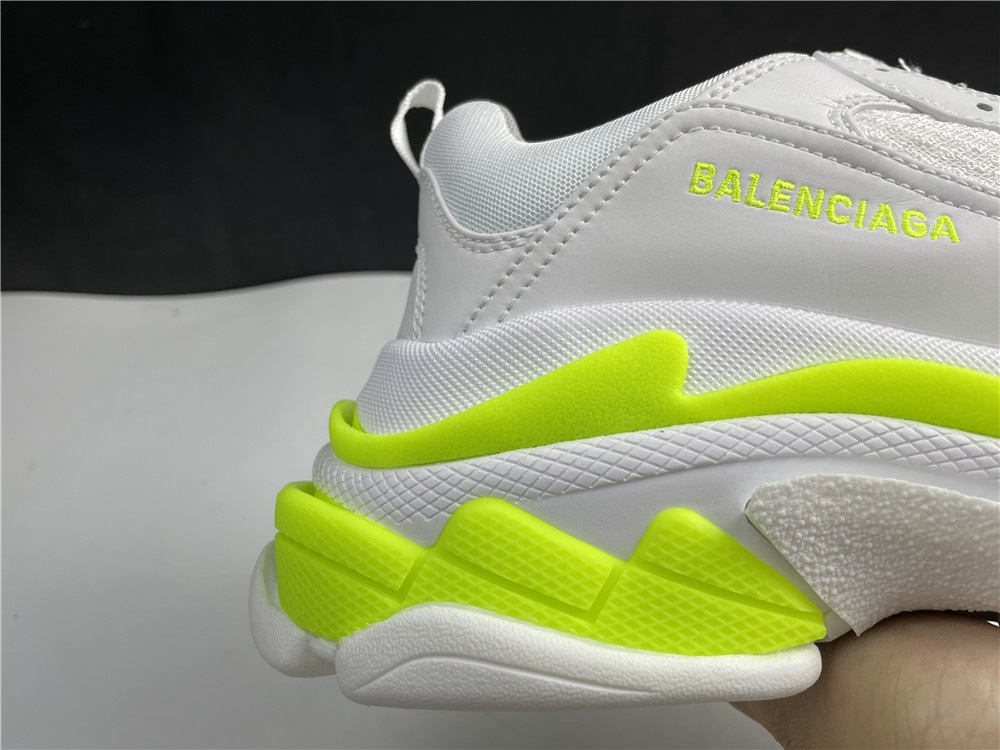 Designer Sneakers BLG Wmns Triple S Trainer Sliver white