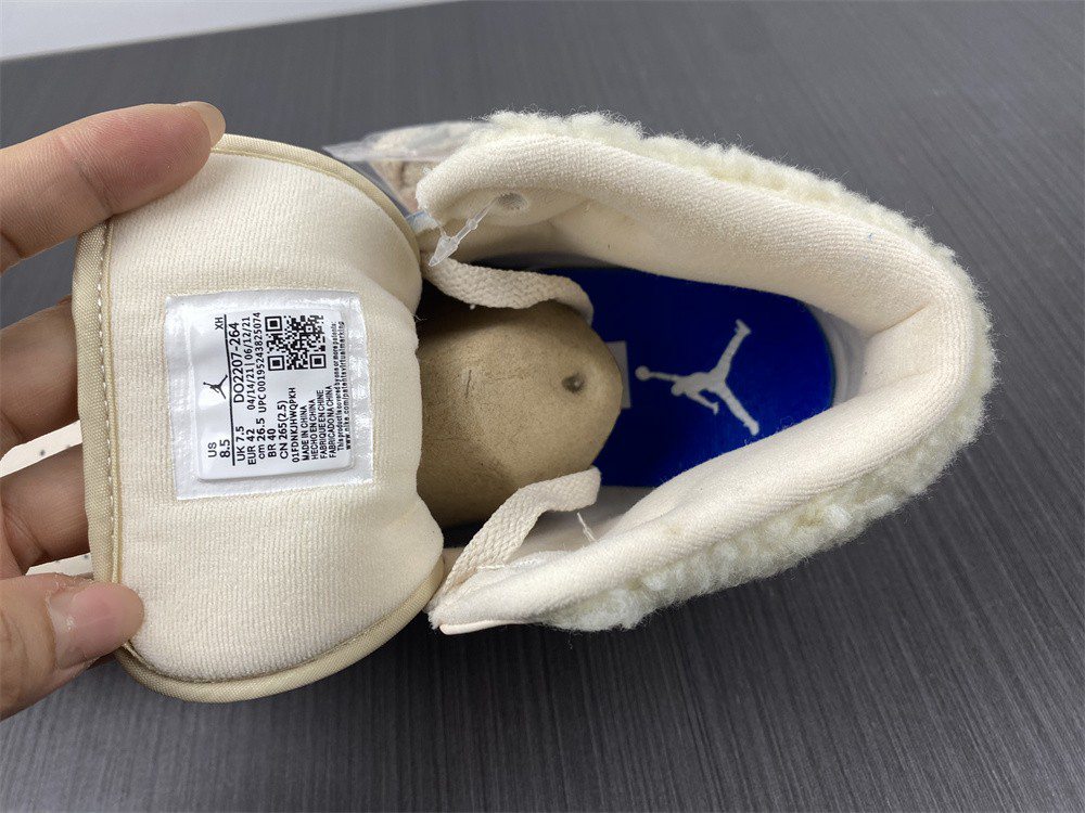 Air Jordan 1 Mid UTL