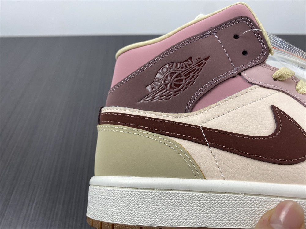 Nike Air Jordan 1 Mid AJ1 DO7440-821