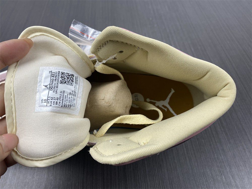 Nike Air Jordan 1 Mid AJ1 DO7440-821