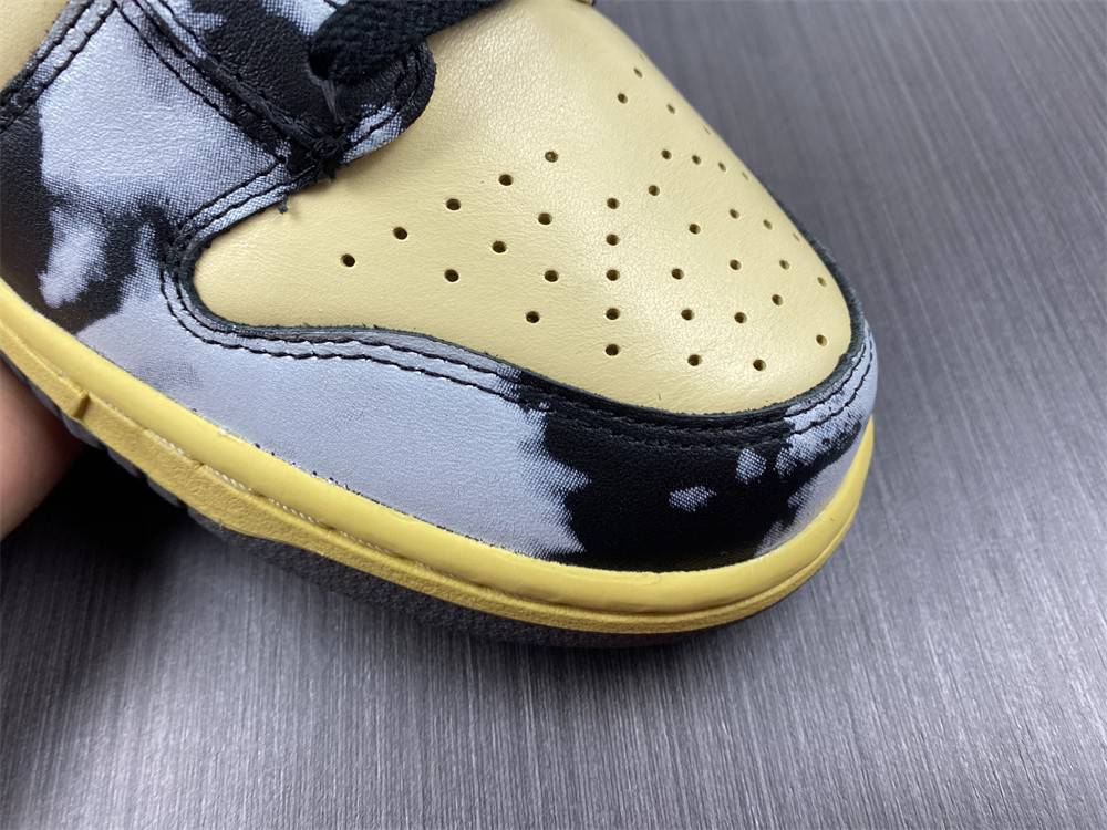 Dunk High DD9404-700