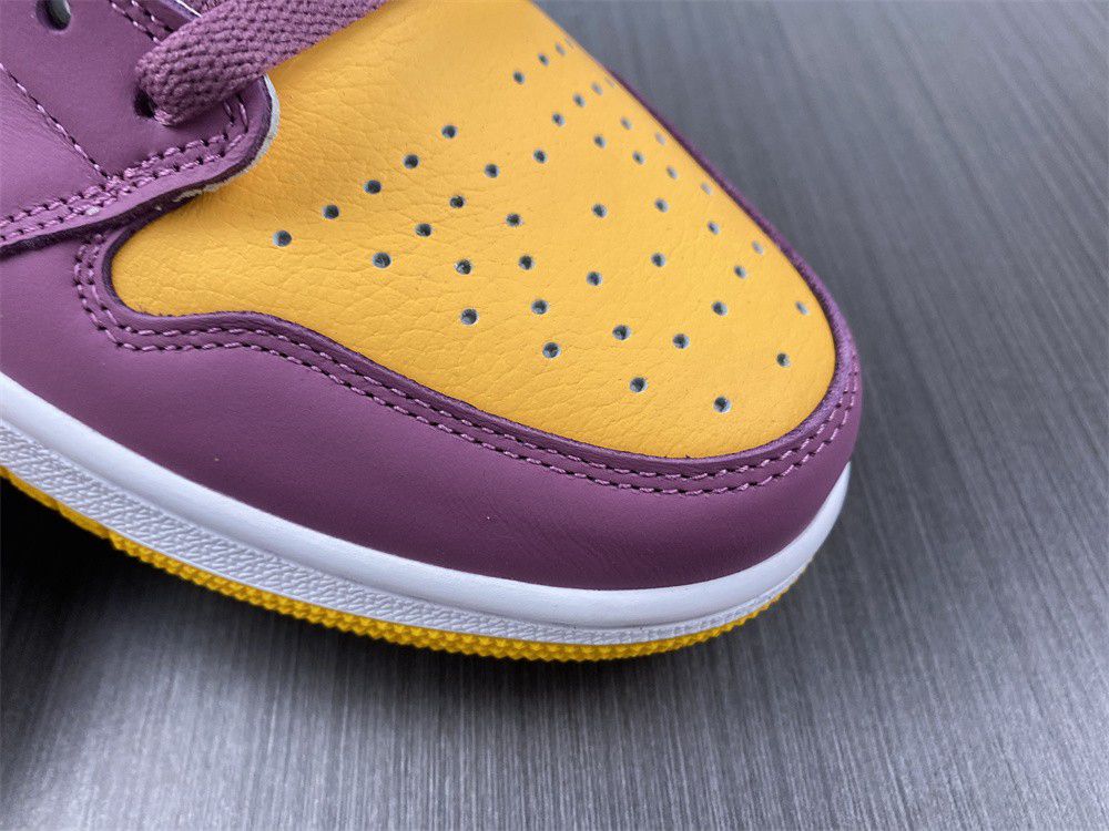 Air Jordan 1 High OG "Brotherhood" 555088-706