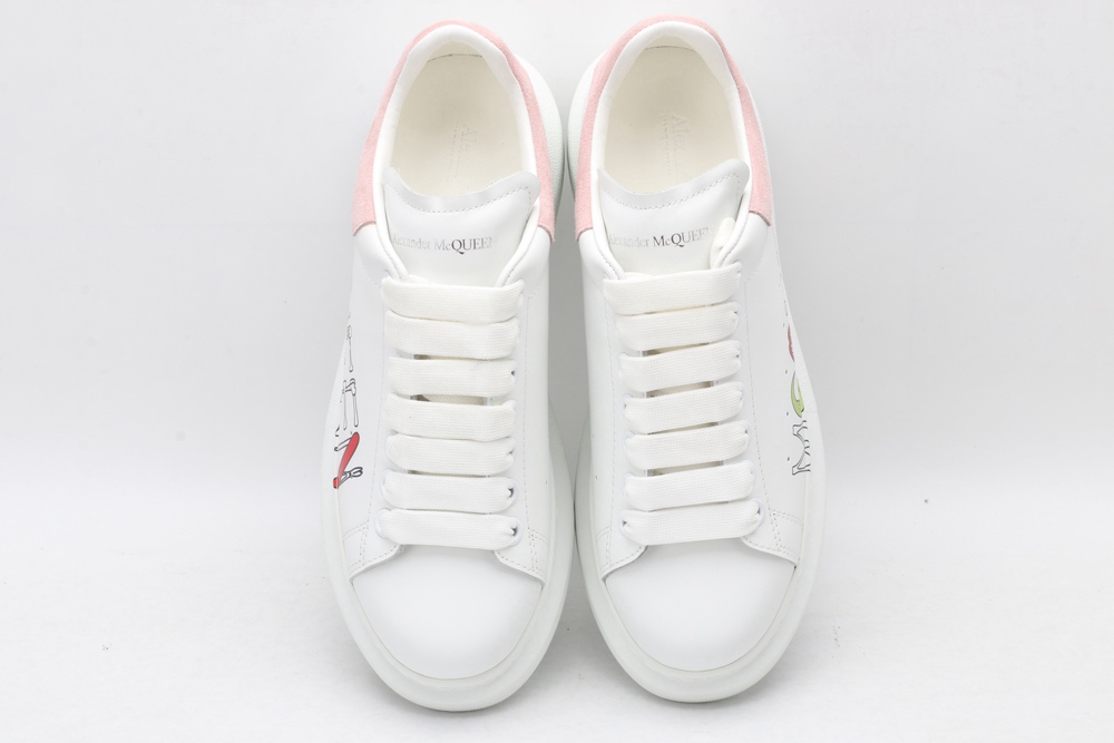AMQ Oversized Sneaker White Patchouli