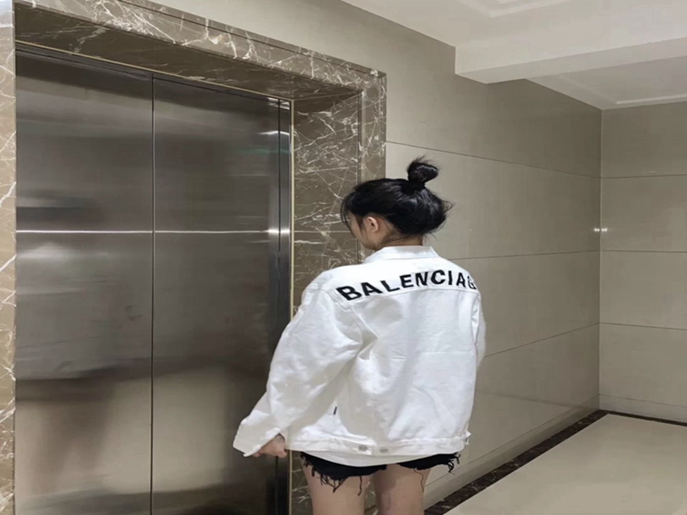 BLCG 19FW Embroidered Letter Jacket