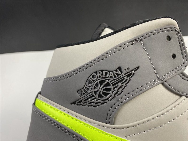 Air Jordan 1 Mid Grey Volt(554724-072)