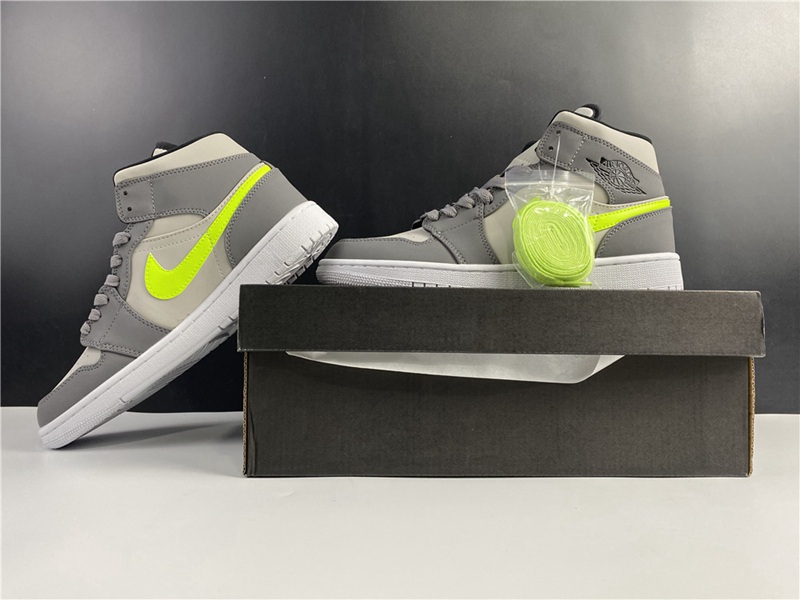 Air Jordan 1 Mid Grey Volt(554724-072)
